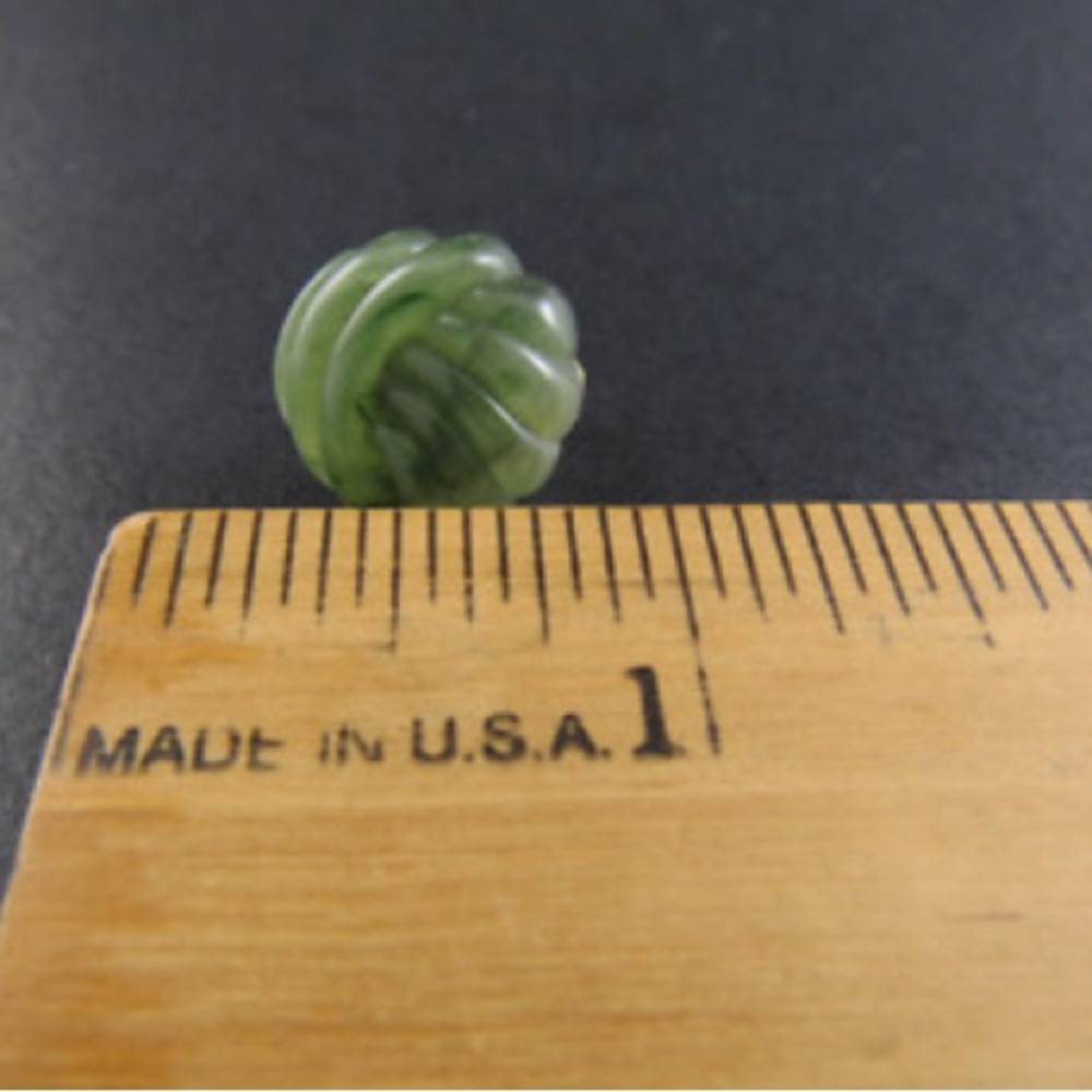 Vintage Rare Jade Clipon Earrings Green Women’s Jewelry - Picture 5 of 5